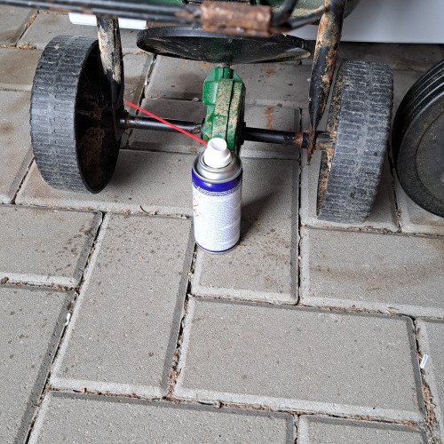 Trąšų barstytuvo gražinimas į gyvenimą